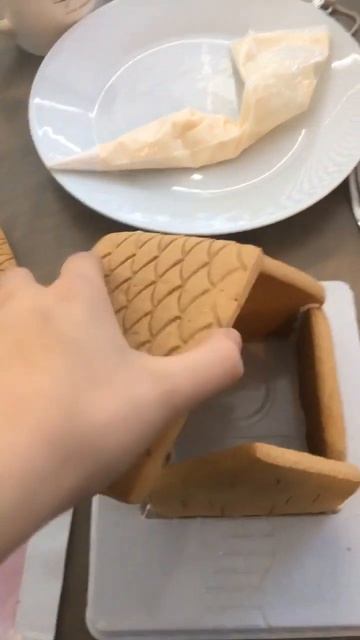 Design Fail On Gingerbread House