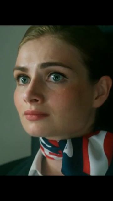 Выжили при падении самолёта 🤯✈️ 🎬Фильм: "На солнце, вдоль рядов кукурузы" (2023) #кино #драма смотреть онлайн