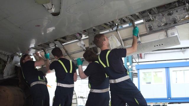 Czech Airlines Technics – Official Promo Video смотреть онлайн