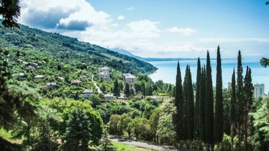 Абхазия смотреть онлайн