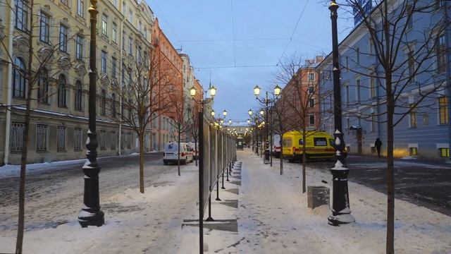 🇷🇺 4K Saint Petersburg. Festive illumination on a small, beautiful street in the city center. смотреть онлайн