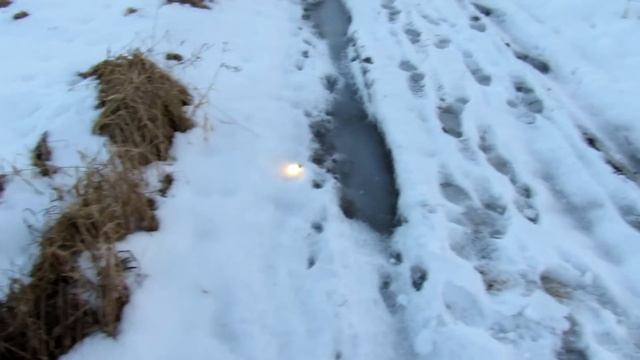 Петарды VS Лёд что сильне Часть 1 | ДЖАМБО С4 |Взрывы петард к Новому Году 2018 смотреть онлайн