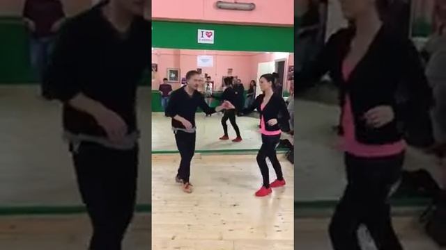 Alex e Marina Salsa Principiante Setenta y Setenta con Gancio 001 смотреть онлайн