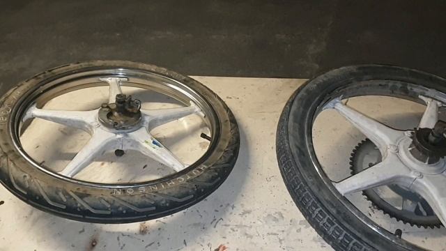 Peugeot 103 MVL Excalibur + bonus смотреть онлайн
