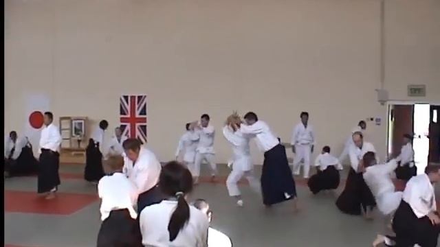 Айкикай Великобритании. Практика с гостем (учителем) Сигеру Сугаварой (2004) - ч 1
