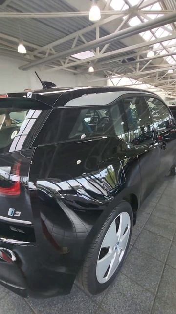 BMW i3[ elektro] смотреть онлайн