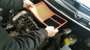 HOW TO CHANGE ENGINE AIR FILTER VW POLO 1.4 BENZINE