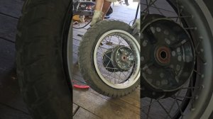 Бортировка колеса мотоцикла. Как поменять покрышку/камеру мотоцикла. По просьбам трудящихся.