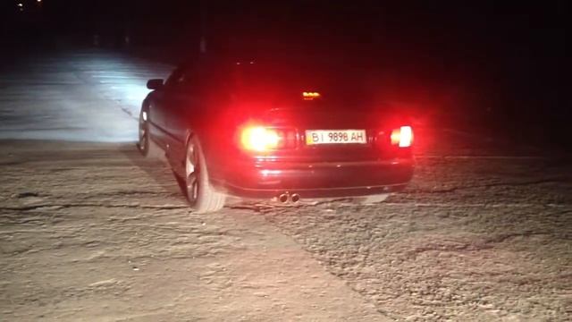 Audi S8 D2 sound Rud Exhaust смотреть онлайн