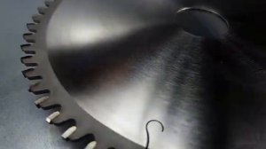 Пильный диск для работ по алюминию, пластику и цветным металлам на ручные пилы циркулярного типа