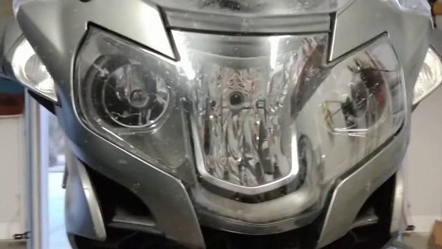 BMW r1200rt 2014+ low beam bulb replacement смотреть онлайн
