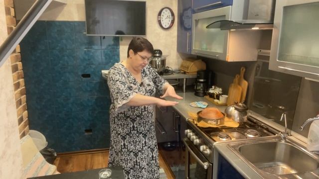 Оклеймалась и испекла . Зебру_🎂 А всю мебель решила выкинуть! смотреть онлайн