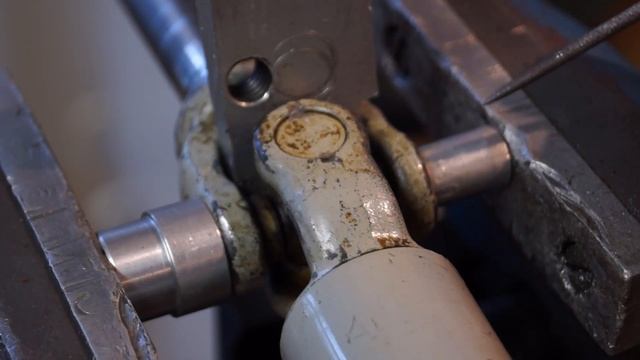 Lenksäule BMW 600, Gelenkkreuze erneuern, Teil 1/2 смотреть онлайн