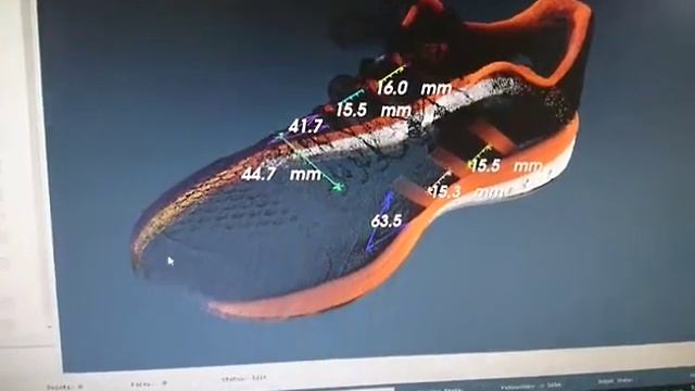 Shoe Scanning and Measurement | SolScan Features [3D Scanning] смотреть онлайн