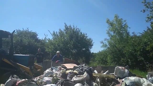 Уборка мусора в Сумах Советский подход смотреть онлайн