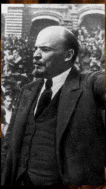 Почему вождя Владимира Ульянова звали Ленин? смотреть онлайн