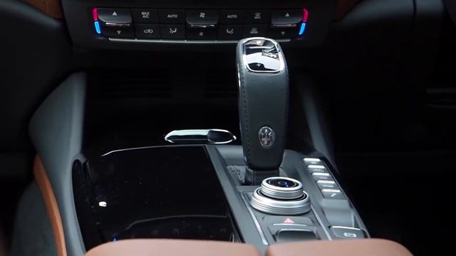 Maserati Levante GranLusso - LN69 YNV смотреть онлайн