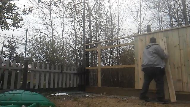 Fence, dog ear 2×4 stringers treated смотреть онлайн