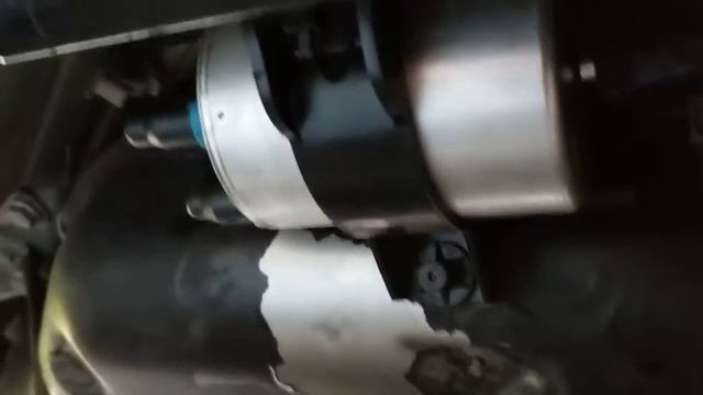 2008 Audi A8L Fuel Filter Installed смотреть онлайн