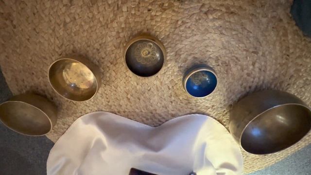 Звуки поющих чаш. Элла Цветкова. ELLA CVETKOVA смотреть онлайн