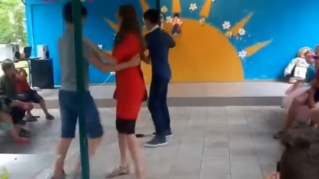 Оріль,лагерь Всем детей Танце смотреть онлайн