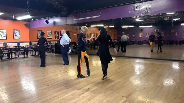 💥Cha Cha - Leg Action Technique💥Private Ballroom Dance Lessons in Los Angeles 😝by Oleg Astakhov смотреть онлайн