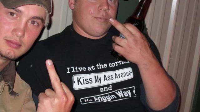 Small Town Kid- Eli Young Band смотреть онлайн