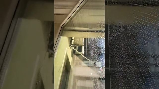 Не існує кращих засобів для миття вікон. МІВА смотреть онлайн