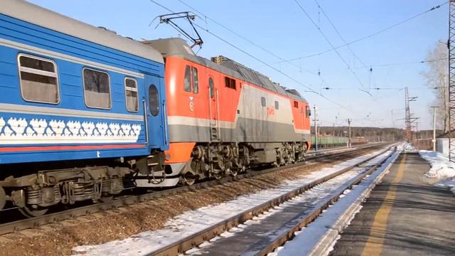 ЭП2К-124 с поездом №7 Екатеринбург - Москва смотреть онлайн