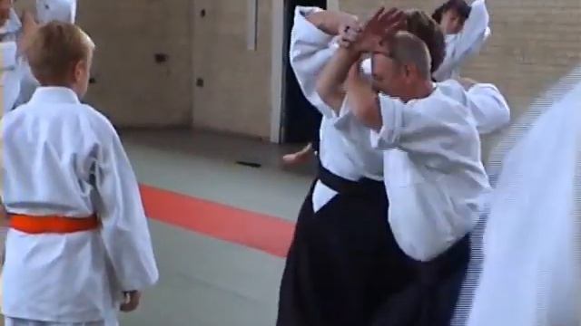 Айкикай Великобритании. Инструктора (практика, 2001) - ч 3