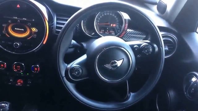 Mini Cooper S Hatch - 5 Door смотреть онлайн