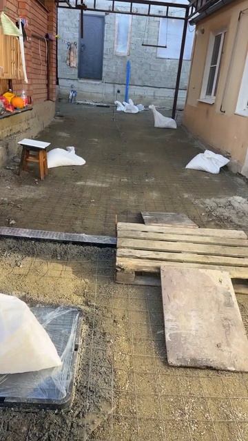 Бетон с мраморной крошкой #shortvideo #youtube #бетонирование смотреть онлайн