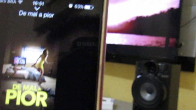 RESENHA | Chromecast ( APARELHO PRA DEIXAR SUA TV SENDO SMART TV ) смотреть онлайн