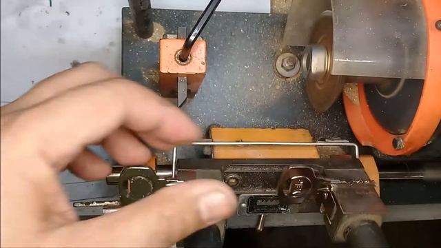 ORIGINAL YALE DUPLICATION смотреть онлайн