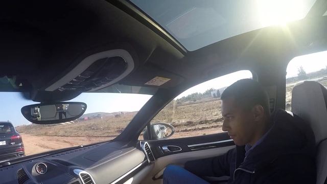 Testing Porsche Cayenne Offroad смотреть онлайн