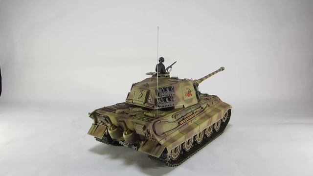 KING TIGER TAMIYA 1/16 R/C смотреть онлайн