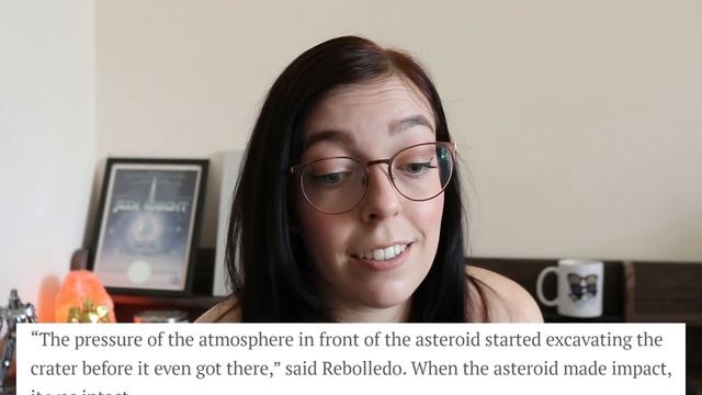 THERE ARE DINOSAURS ON THE MOON?! смотреть онлайн