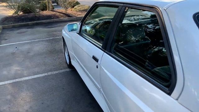 1989 BMW M3 Exterior Walkaround смотреть онлайн