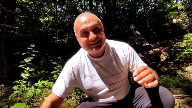 СИЛНО И ОБОДРЯВАЩО ИТАЛИАНСКО КАФЕ ПРИГОТВЕНО В ДЖЕЗВЕ НА ЖИВ ОГЪН И ЖАР В ГОРАТА КРАЙ ТИХА РЕКИЧКА смотреть онлайн