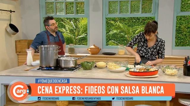 FIDEOS CON SALSA BLANCA Y VEGETALES смотреть онлайн