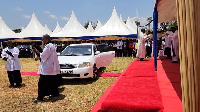 NATIONAL YOUTH MASS DEDAN KIMATHI UNIVERSITY ARCHDIOCESE OF NYERI. BY ARCHBISHOP ANTHONY MUHERIA (1 смотреть онлайн