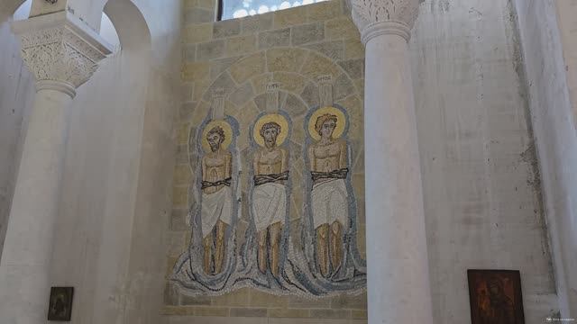 Храм-часовня в поствизантийском стиле в честь Инны, Пинны и Риммы в Алуште смотреть онлайн