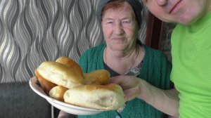 УХА ИЗ КРАСНОЙ РЫБЫ! И КУЧА ПИРОГОВ ОТ БАБУШКИ! Пироги с красной рыбой яблоками..