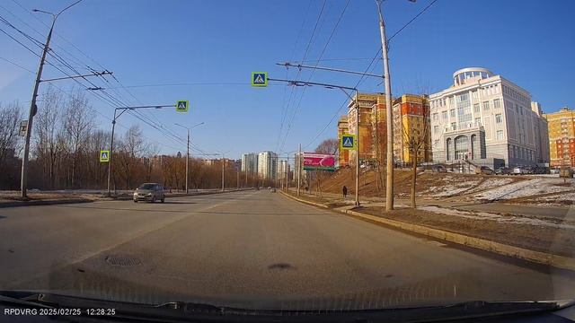 Регистратор Nissan Primera P12.MP4