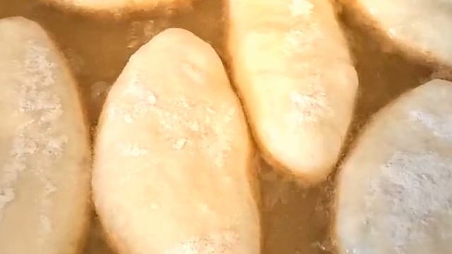 ПИРОЖКИ  С  ФРУКТОВОЙ  НАЧИНКОЙ!