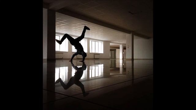 Break Dj Criminal - Away Walk Zombie