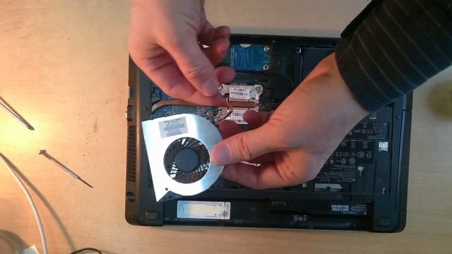 HP ProBook 4540s jak wyczyścić wentylator w laptopie - how to clean fan смотреть онлайн