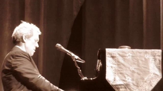 Kiss of Fire- Hugh Laurie and Gaby Moreno (CBB) @ Grand Rex Paris (09/07/13) смотреть онлайн