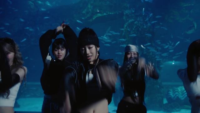 LE SSERAFIM - CRAZY смотреть онлайн