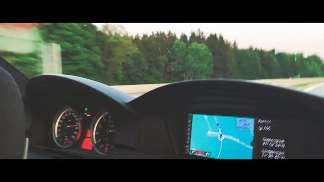 BMW M3 e92 Competition 300km/h Autobahn смотреть онлайн